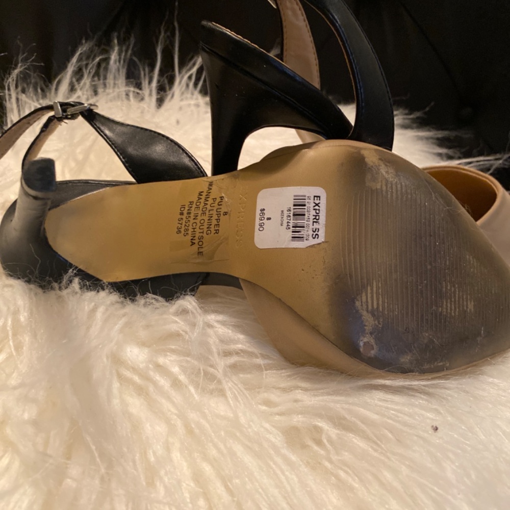 Express Heel Shoes View 2